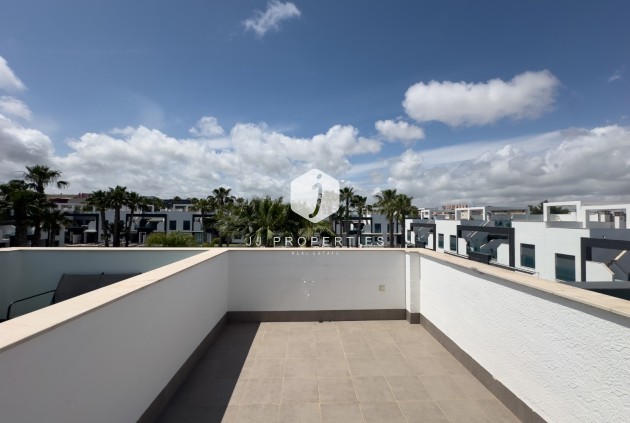 Z drugiej ręki - Bungalow -
La Zenia - Costa Blanca