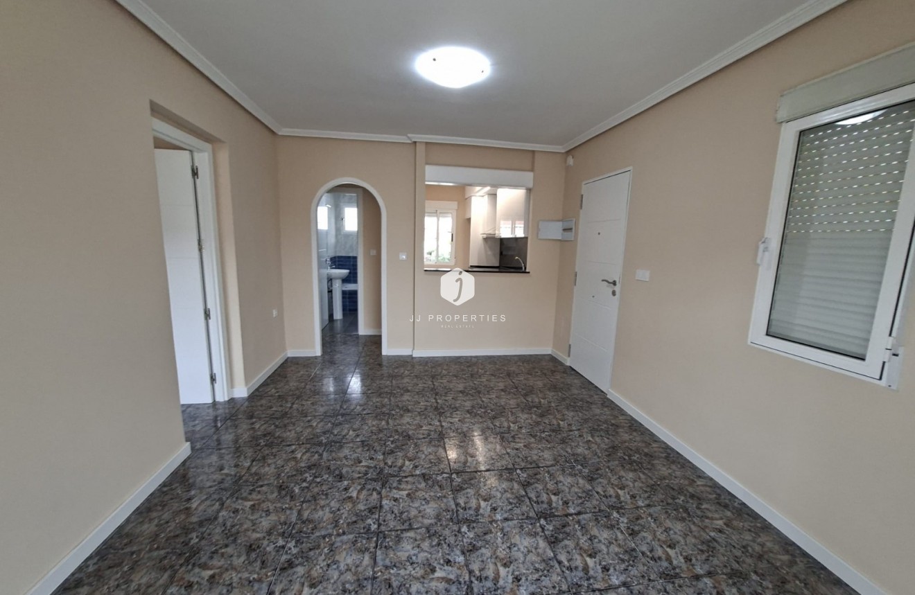 Aus zweiter Hand - Bungalow -
Orihuela Costa - Costa Blanca