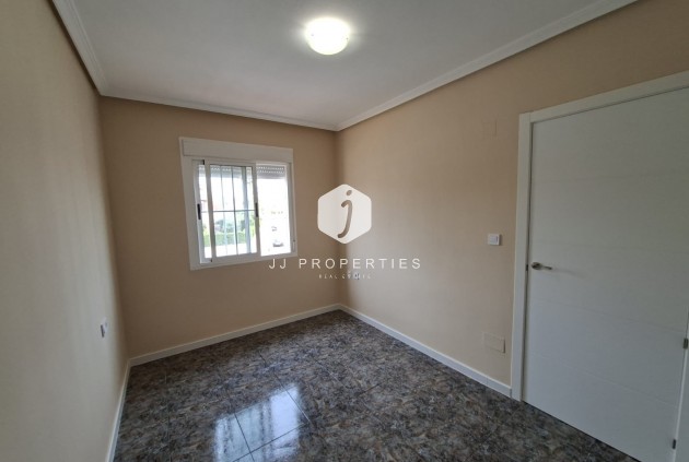 Aus zweiter Hand - Bungalow -
Orihuela Costa - Costa Blanca