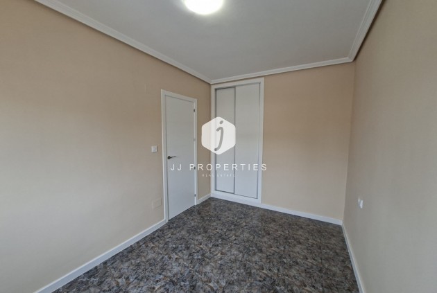 Aus zweiter Hand - Bungalow -
Orihuela Costa - Costa Blanca