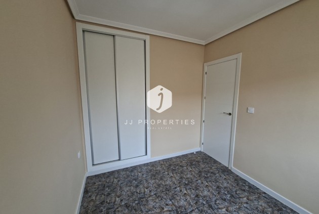 Aus zweiter Hand - Bungalow -
Orihuela Costa - Costa Blanca