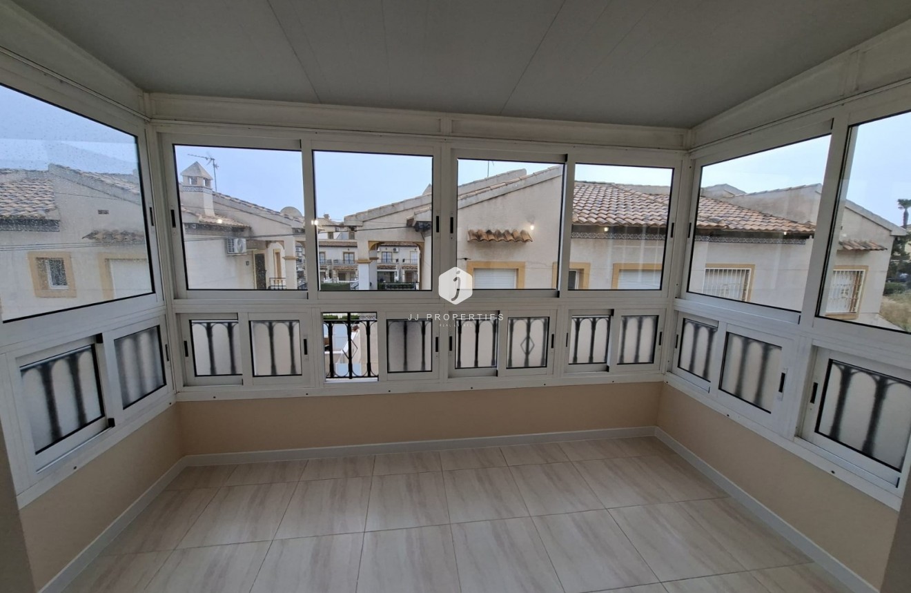 Aus zweiter Hand - Bungalow -
Orihuela Costa - Costa Blanca