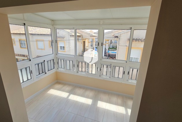 Aus zweiter Hand - Bungalow -
Orihuela Costa - Costa Blanca