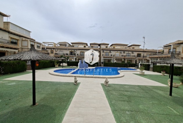 Aus zweiter Hand - Bungalow -
Orihuela Costa - Costa Blanca