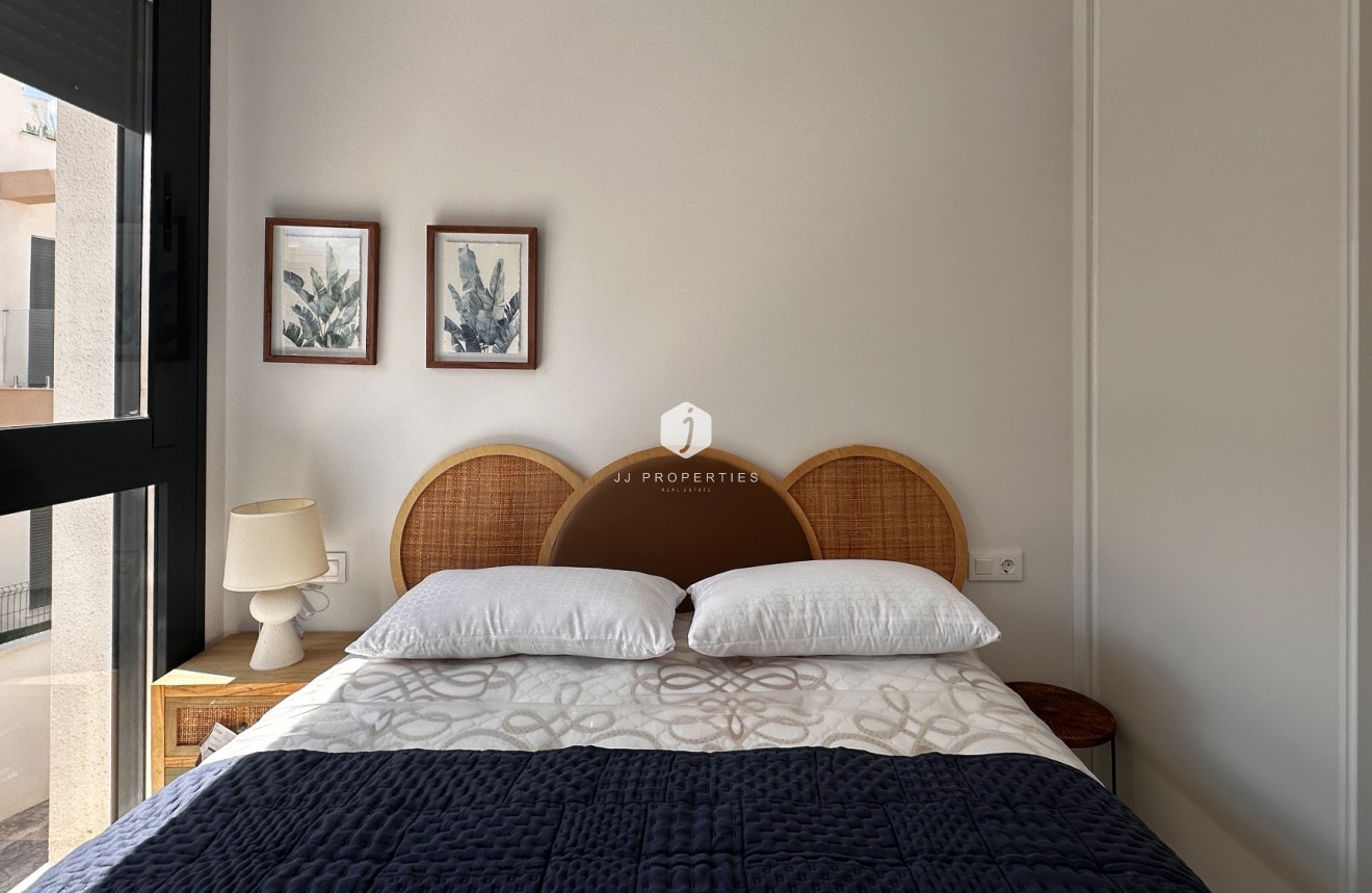 Segunda mano - Bungalow -
Orihuela Costa - Costa Blanca