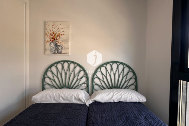Segunda mano - Bungalow -
Orihuela Costa - Costa Blanca