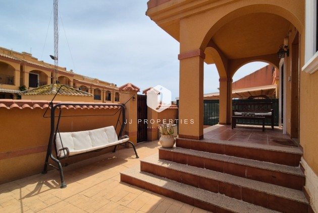 Resale - Villa -
Torrevieja - Costa Blanca