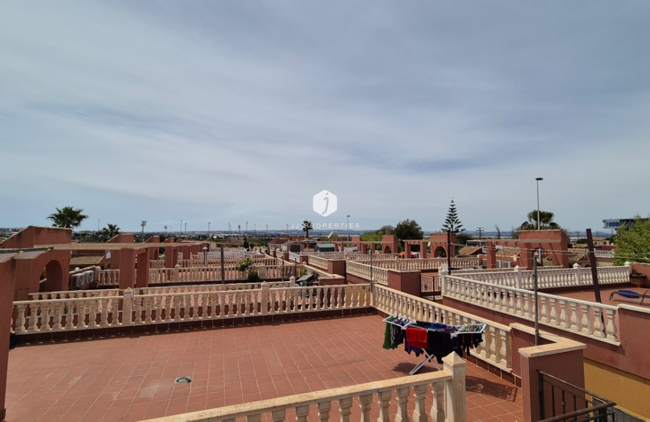 Resale - Villa -
Torrevieja - Costa Blanca