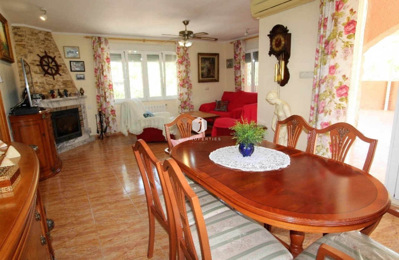 D'occasion - Villa -
Torrevieja - Los Balcones