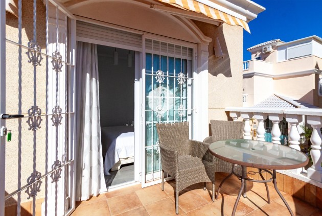 Z drugiej ręki - Villa -
Orihuela Costa - Los Almendros-la Florida