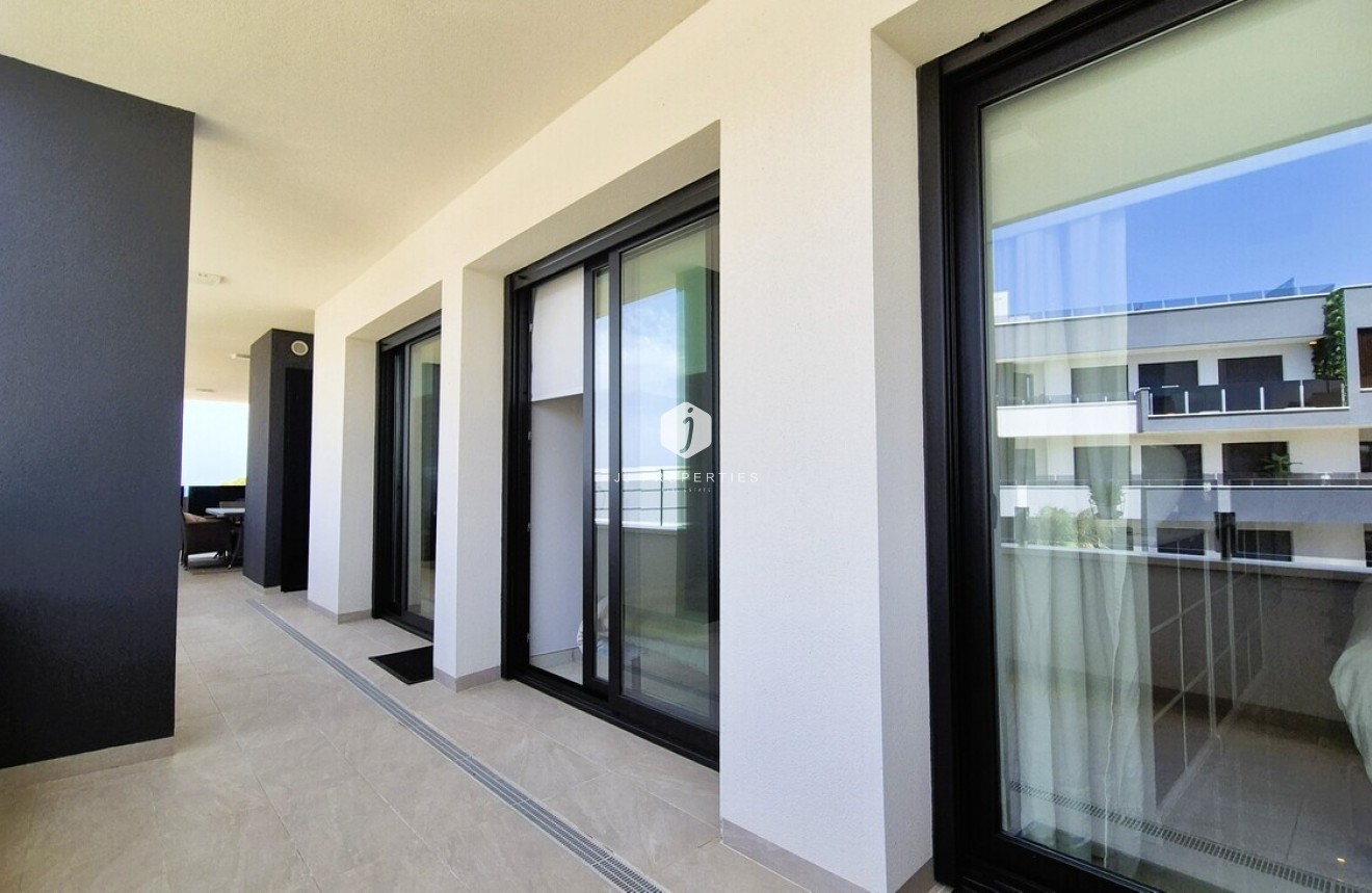 Aus zweiter Hand - Wohnung -
Orihuela Costa - Costa Blanca