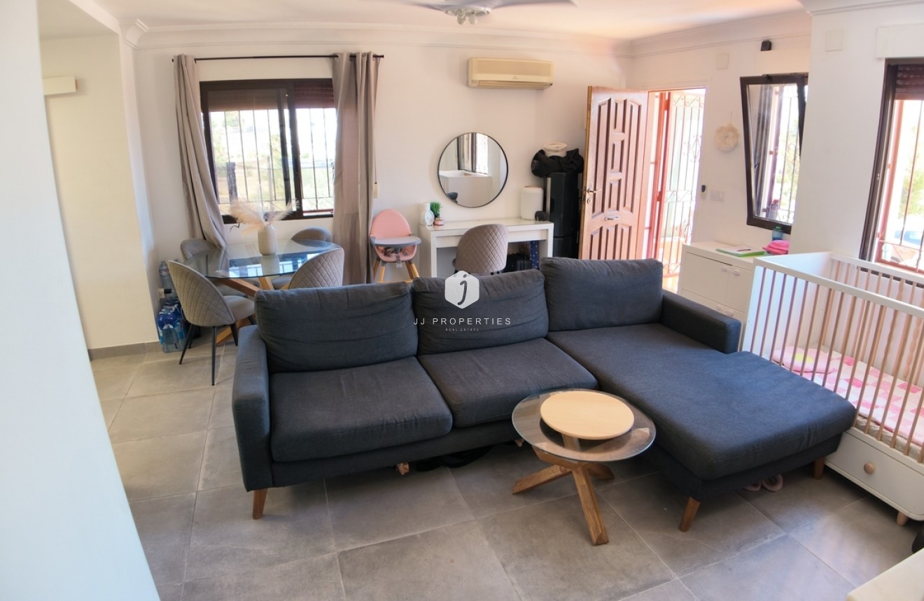Tweedehands - Villa -
Orihuela Costa - Costa Blanca