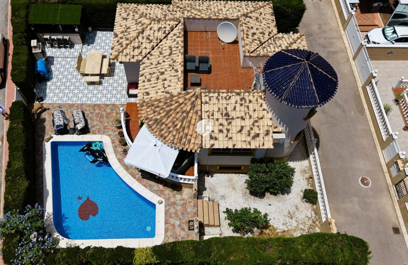 Tweedehands - Villa -
Orihuela Costa - Costa Blanca