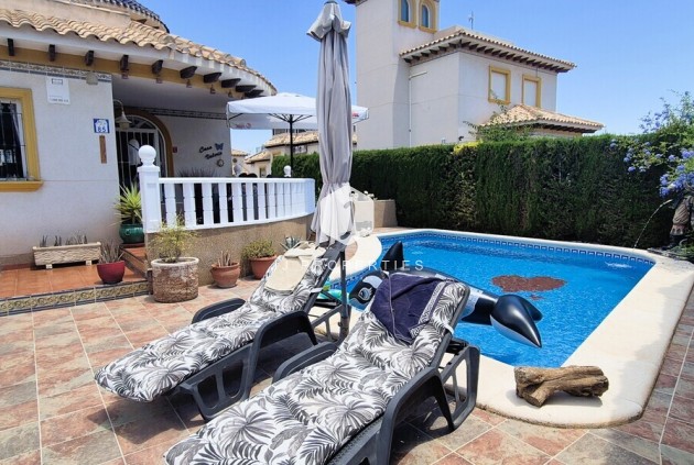 Tweedehands - Villa -
Orihuela Costa - Costa Blanca