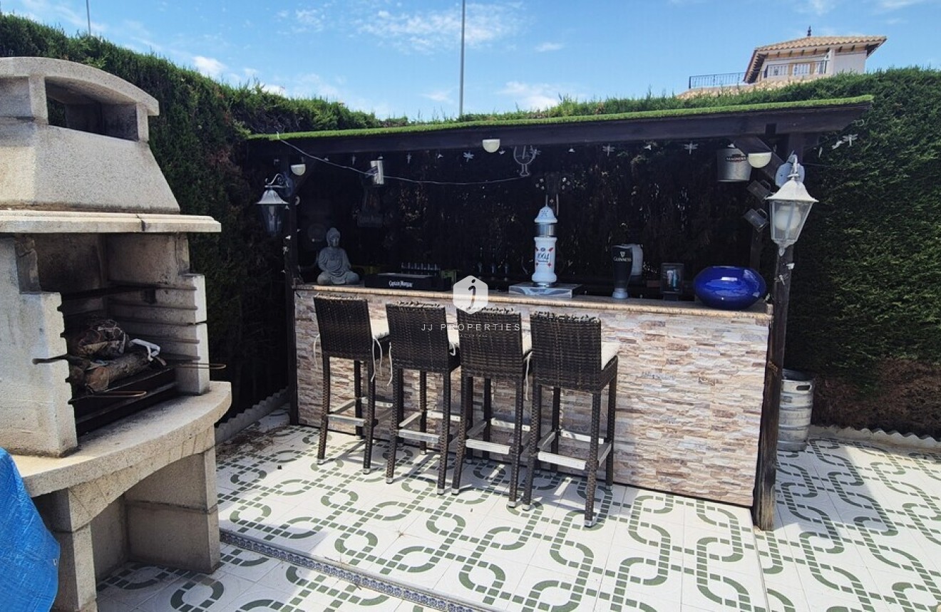 Tweedehands - Villa -
Orihuela Costa - Costa Blanca