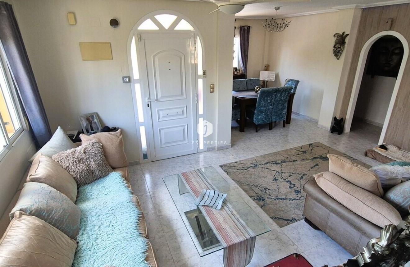 Tweedehands - Villa -
Orihuela Costa - Costa Blanca