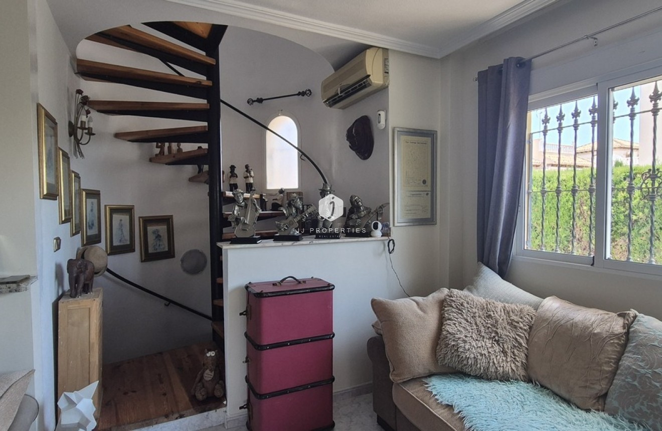 Tweedehands - Villa -
Orihuela Costa - Costa Blanca