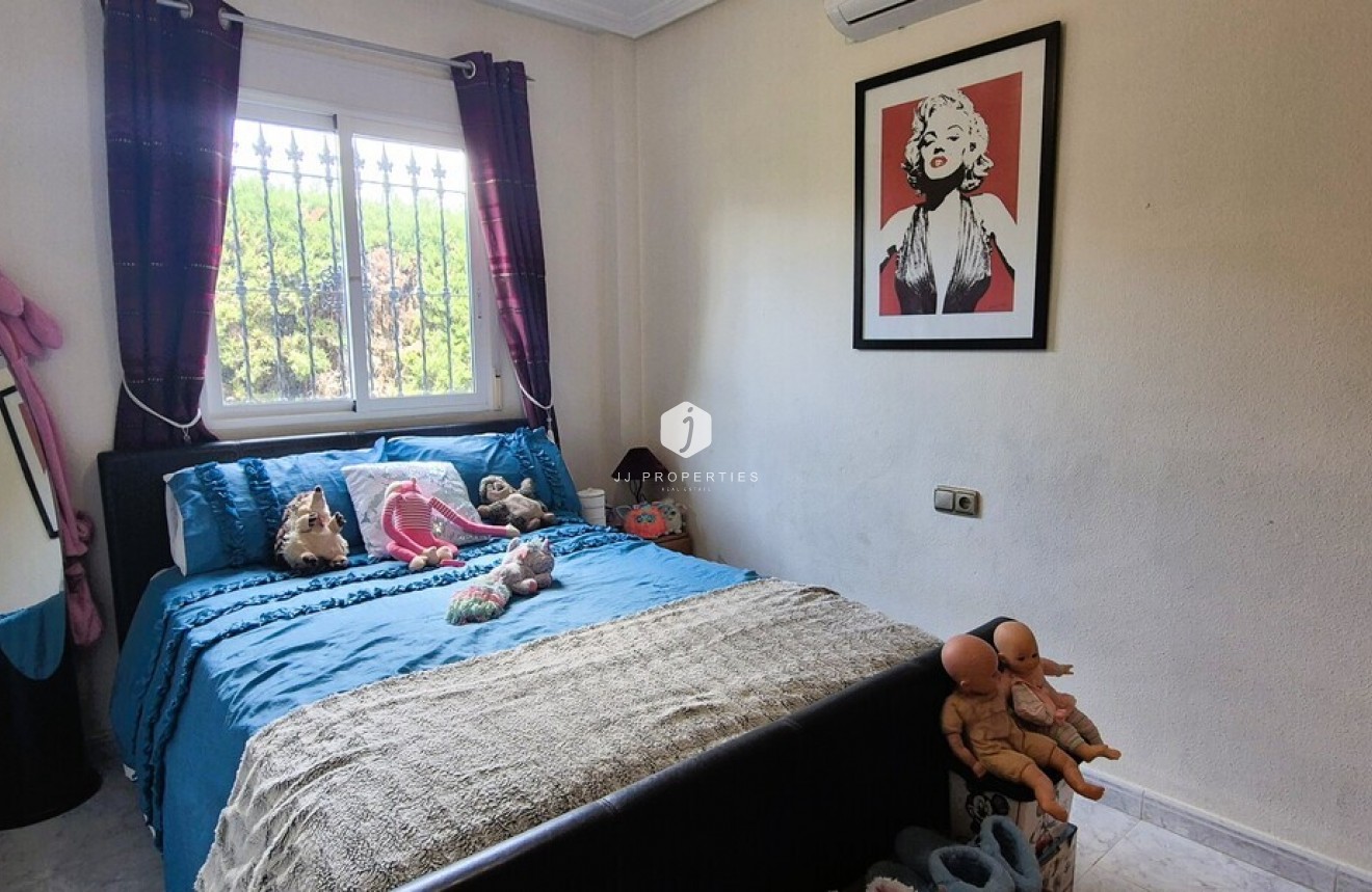 Tweedehands - Villa -
Orihuela Costa - Costa Blanca