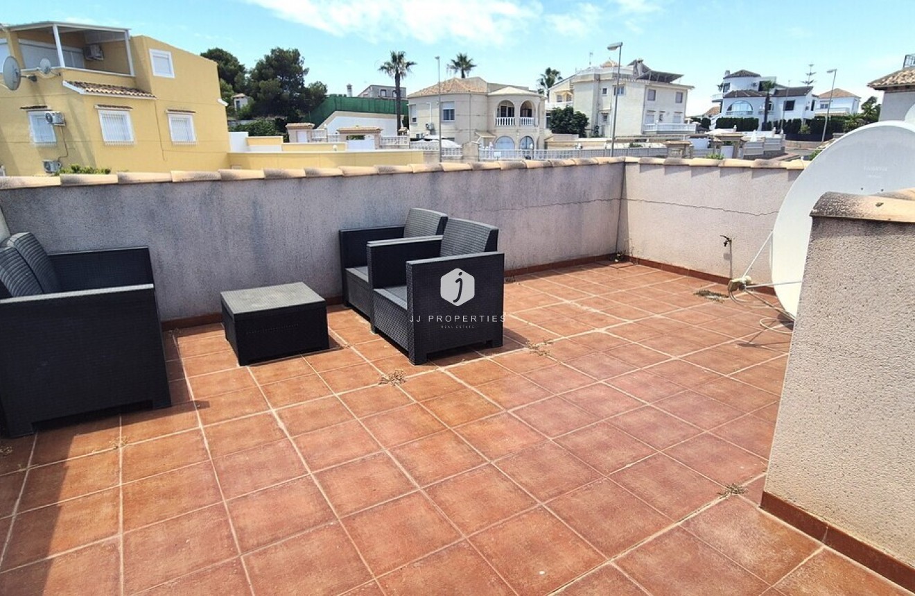 Tweedehands - Villa -
Orihuela Costa - Costa Blanca
