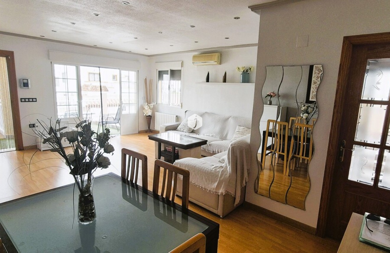Aus zweiter Hand - Chalet -
Torrevieja - Costa Blanca