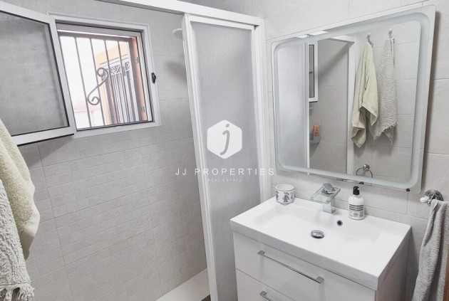 Aus zweiter Hand - Chalet -
Torrevieja - Costa Blanca