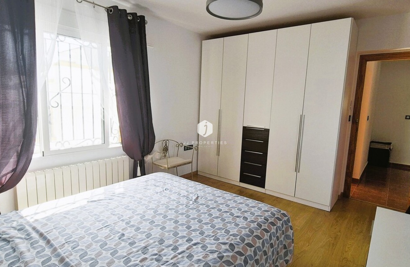 Aus zweiter Hand - Chalet -
Torrevieja - Costa Blanca