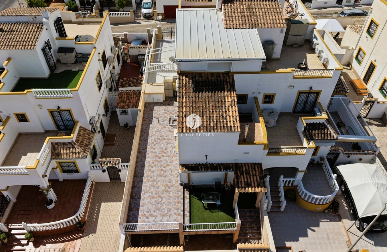 Aus zweiter Hand - Chalet -
Torrevieja - Costa Blanca