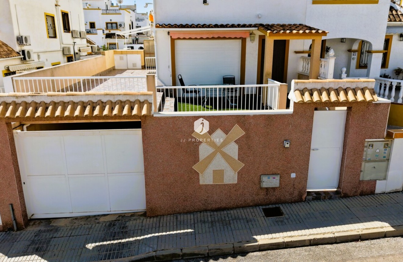 Aus zweiter Hand - Chalet -
Torrevieja - Costa Blanca