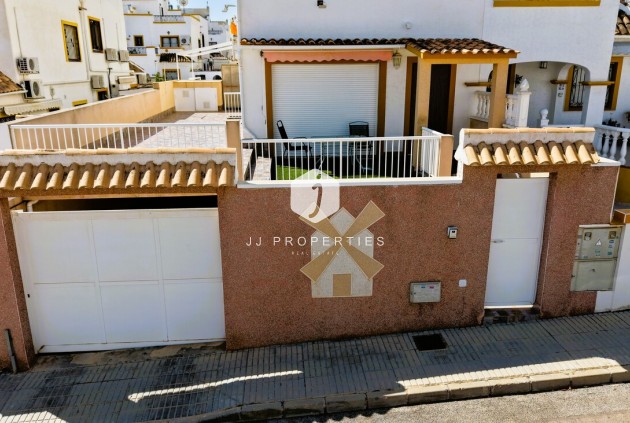 Aus zweiter Hand - Chalet -
Torrevieja - Costa Blanca