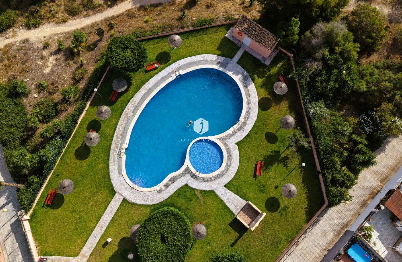 Aus zweiter Hand - Chalet -
Torrevieja - Costa Blanca