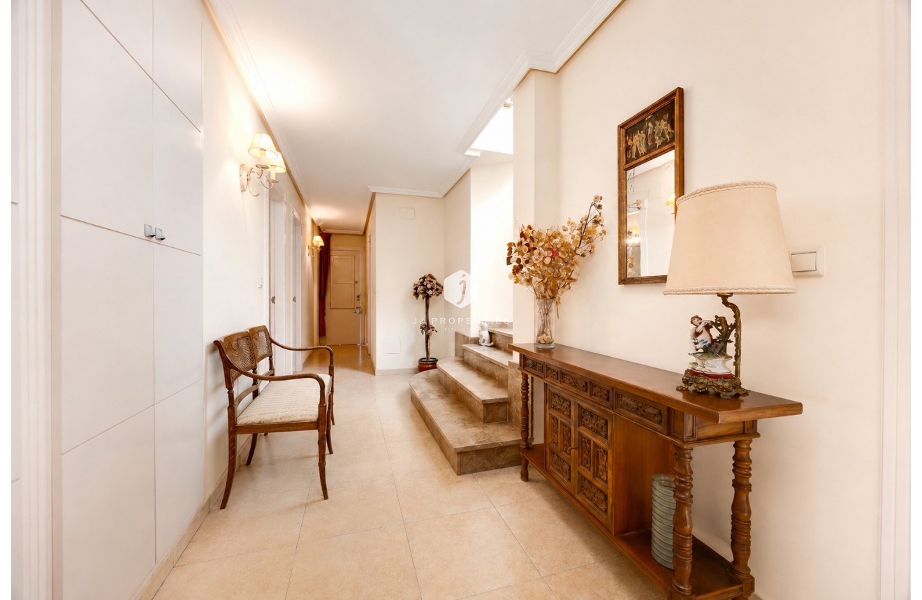 D'occasion - Villa -
Benejúzar - Inland