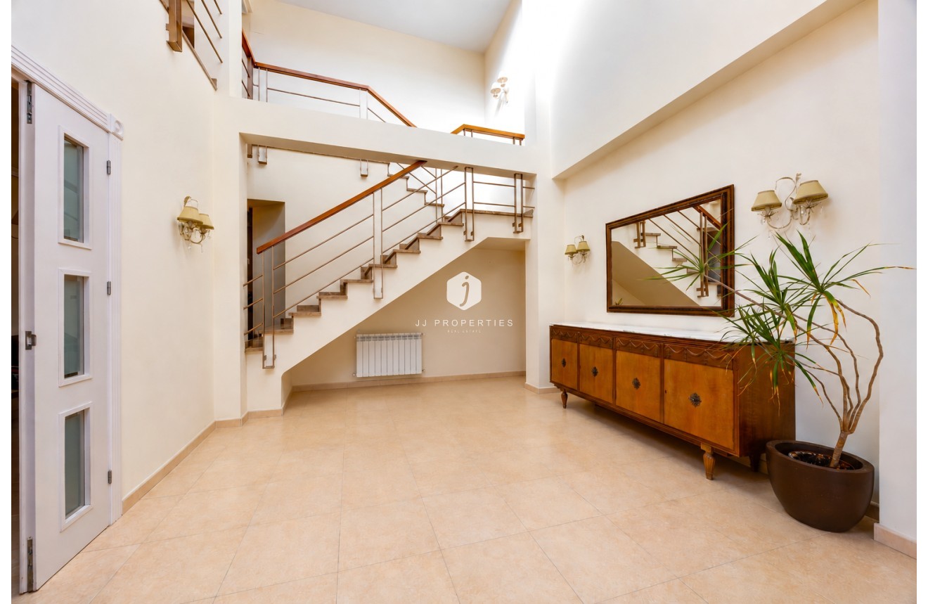 D'occasion - Villa -
Benejúzar - Inland