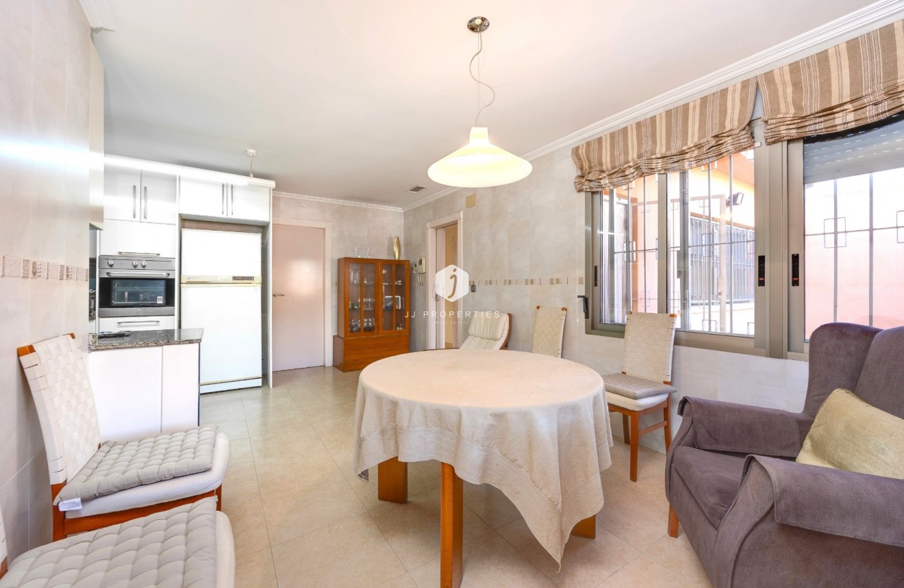 D'occasion - Villa -
Benejúzar - Inland