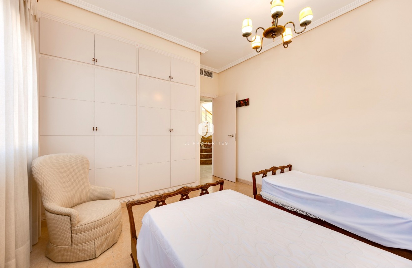 D'occasion - Villa -
Benejúzar - Inland