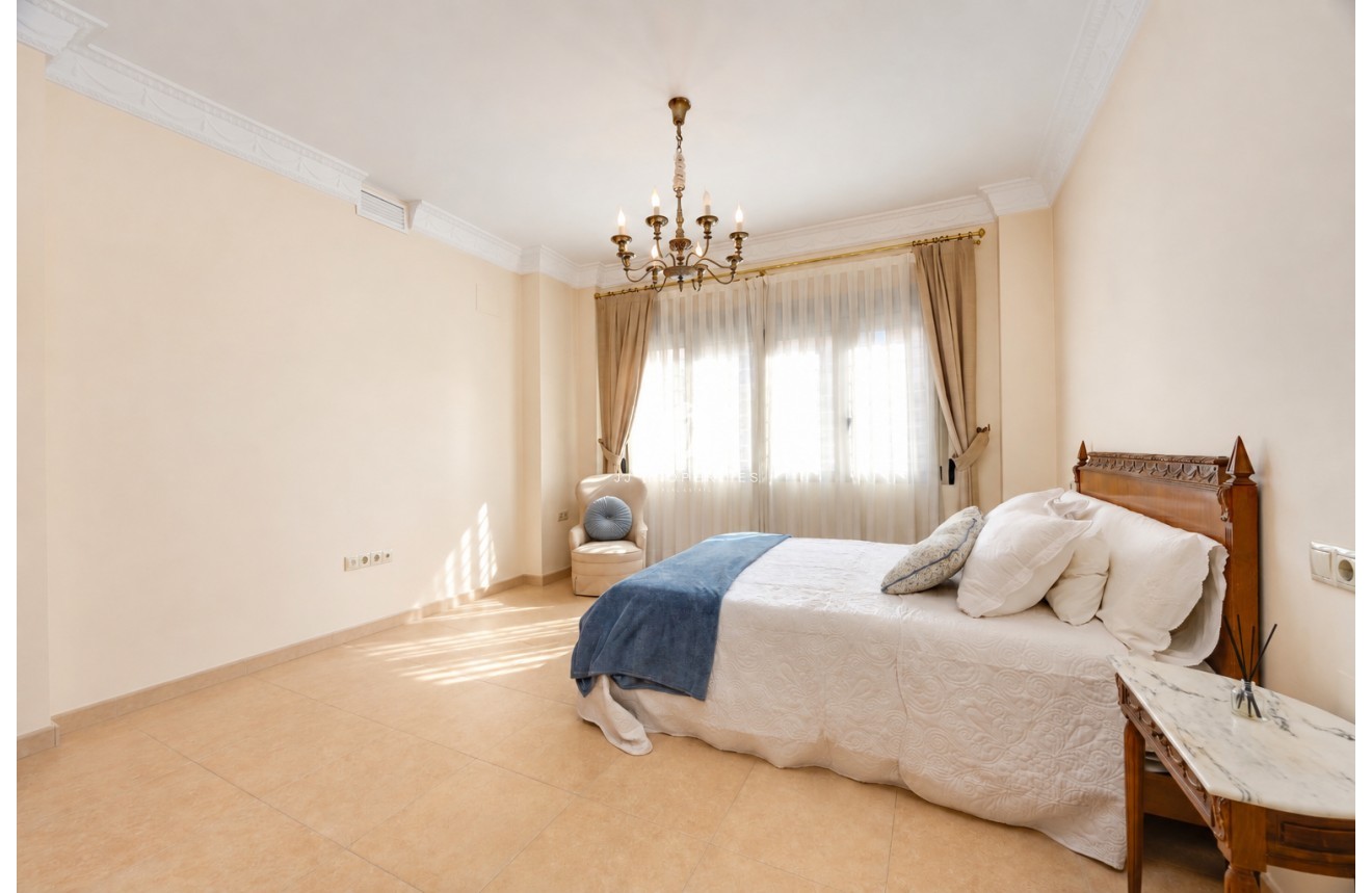 D'occasion - Villa -
Benejúzar - Inland