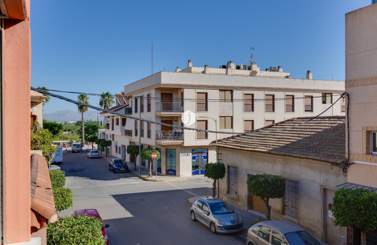 D'occasion - Villa -
Benejúzar - Inland