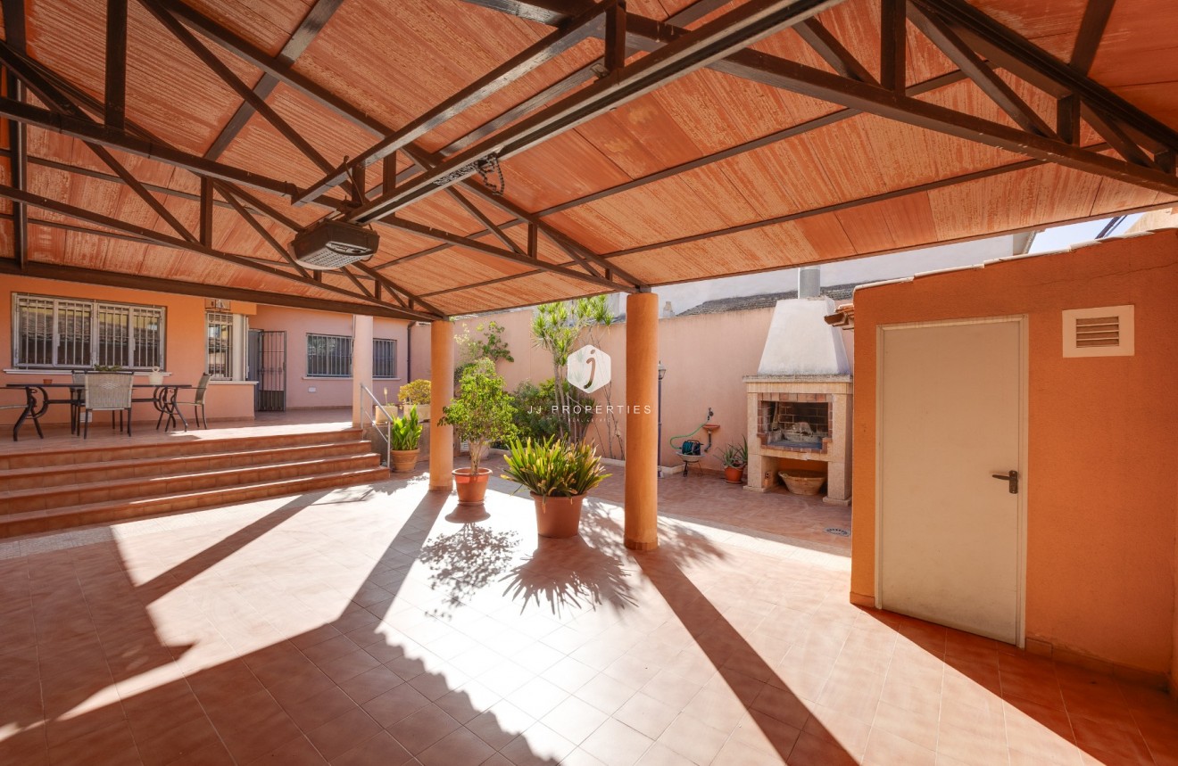 D'occasion - Villa -
Benejúzar - Inland