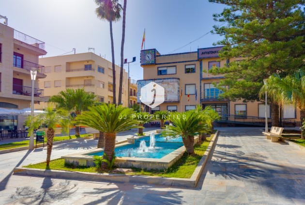 D'occasion - Villa -
Benejúzar - Inland