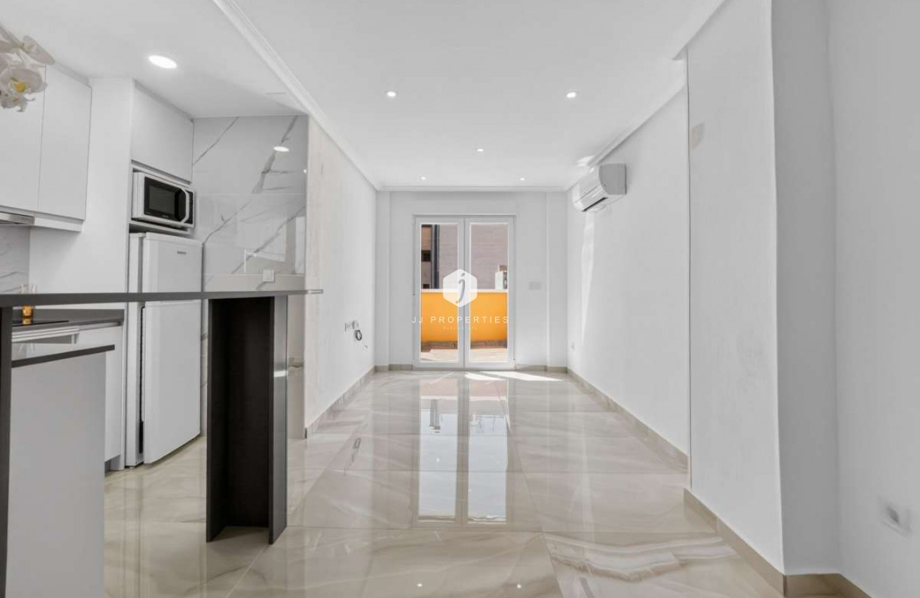 Aus zweiter Hand - Wohnung -
Torrevieja - Costa Blanca
