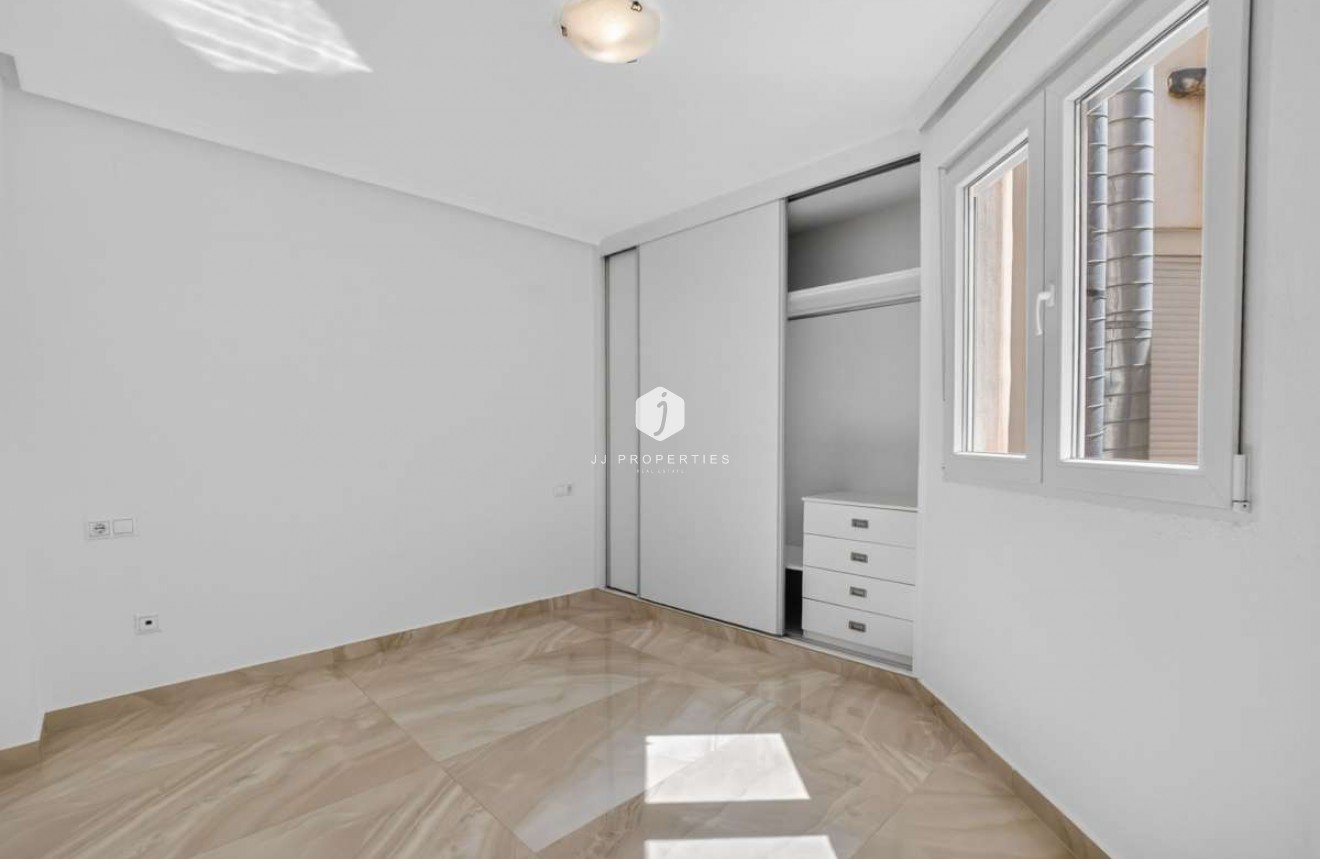 Aus zweiter Hand - Wohnung -
Torrevieja - Costa Blanca