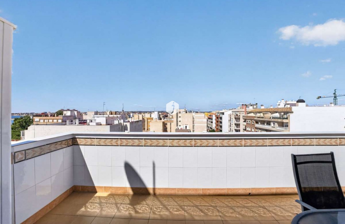 Z drugiej ręki - Mieszkanie w bloku -
Torrevieja - Costa Blanca