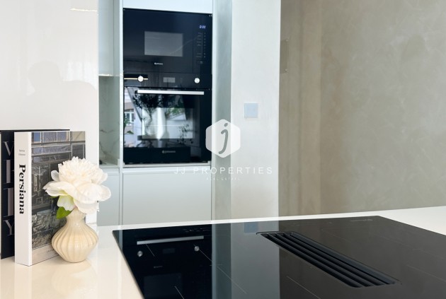 Resale - Apartment / flat -
Torrevieja - Costa Blanca