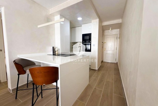 Resale - Apartment / flat -
Torrevieja - Costa Blanca