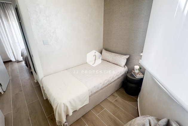 Resale - Apartment / flat -
Torrevieja - Costa Blanca