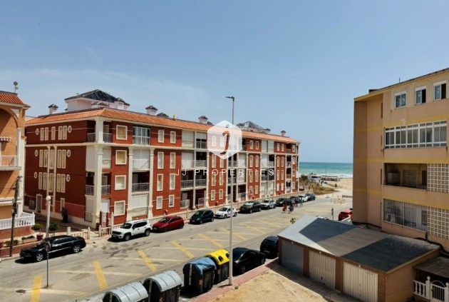 Resale - Apartment / flat -
La Mata - Costa Blanca