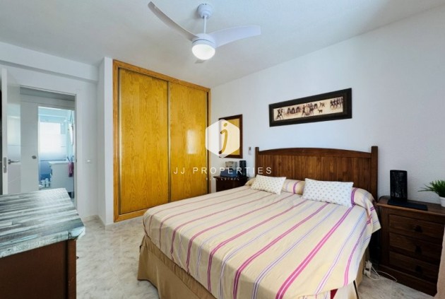 Resale - Apartment / flat -
La Mata - Costa Blanca