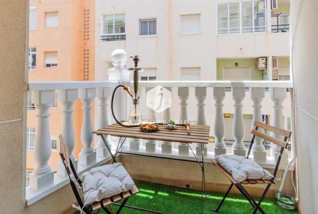 Tweedehands - Appartement / flat -
Torrevieja - Playa del Cura