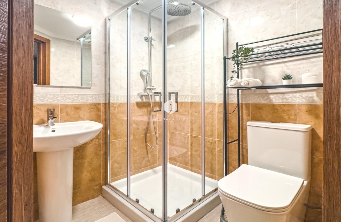 Tweedehands - Appartement / flat -
Torrevieja - Playa del Cura