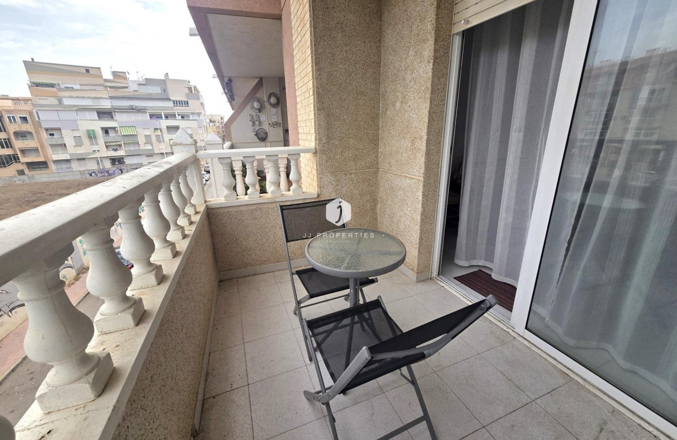 D'occasion - Appartement -
Torrevieja - La Mata Pueblo