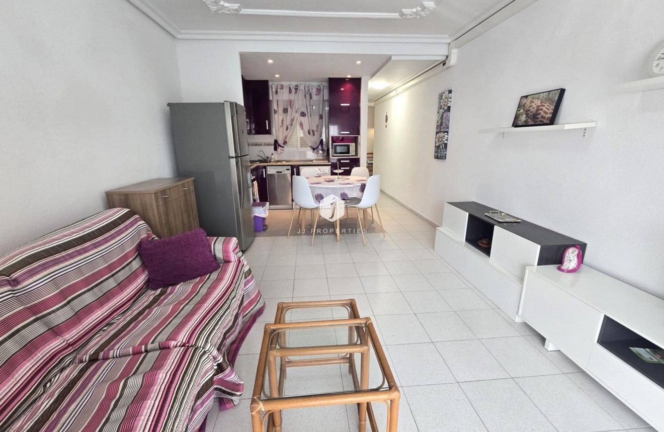 D'occasion - Appartement -
Torrevieja - La Mata Pueblo